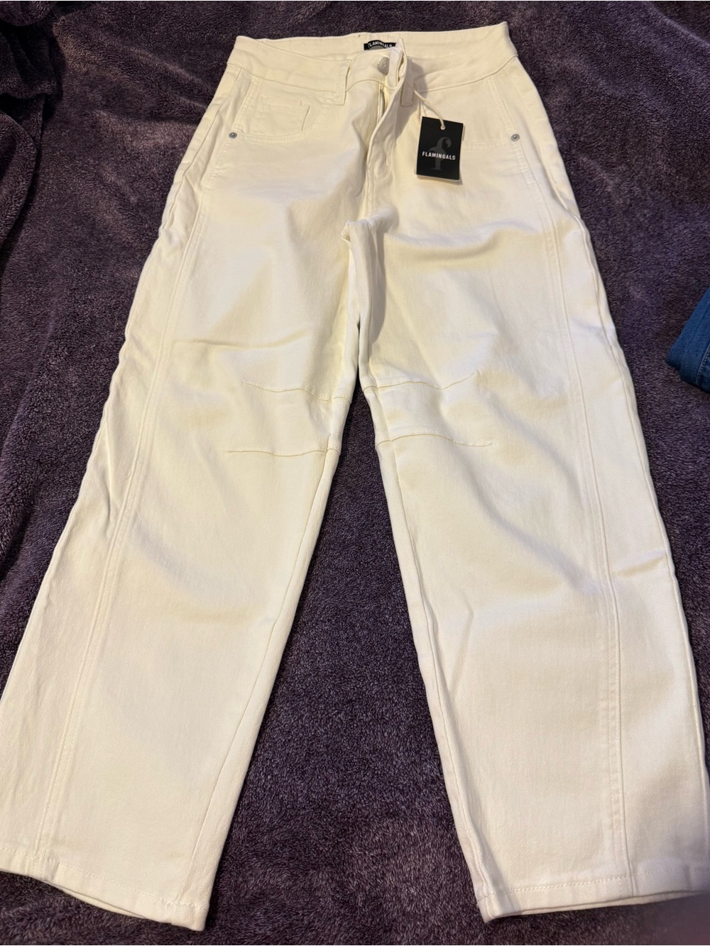 Flamingals white barrel jeans size small brand new with tags